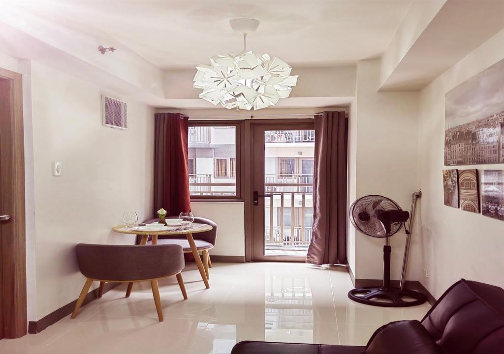 S Residences1 bedroom with balcony near MOA photo 3