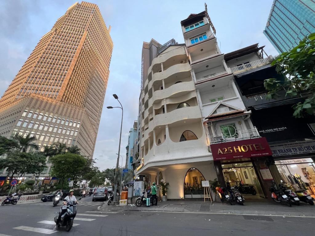 Khách sạn Đông Đô  