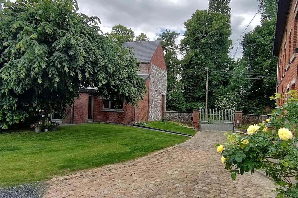 Le 43, Gîte rural dans la vallée de la Sambre.