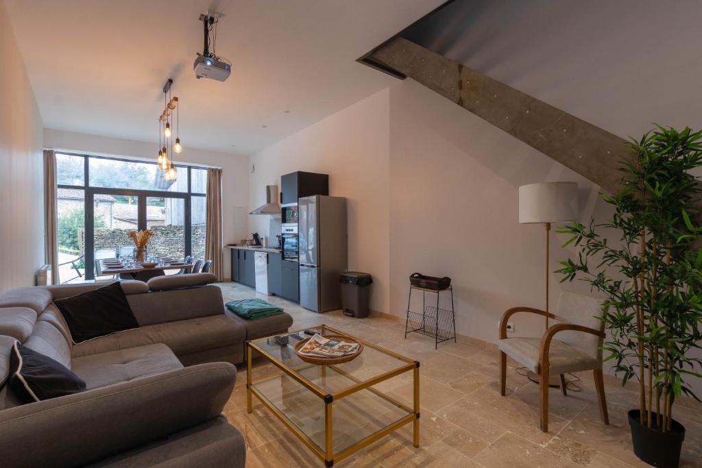 Cabana & Le Gîte de Jalogny photo 2