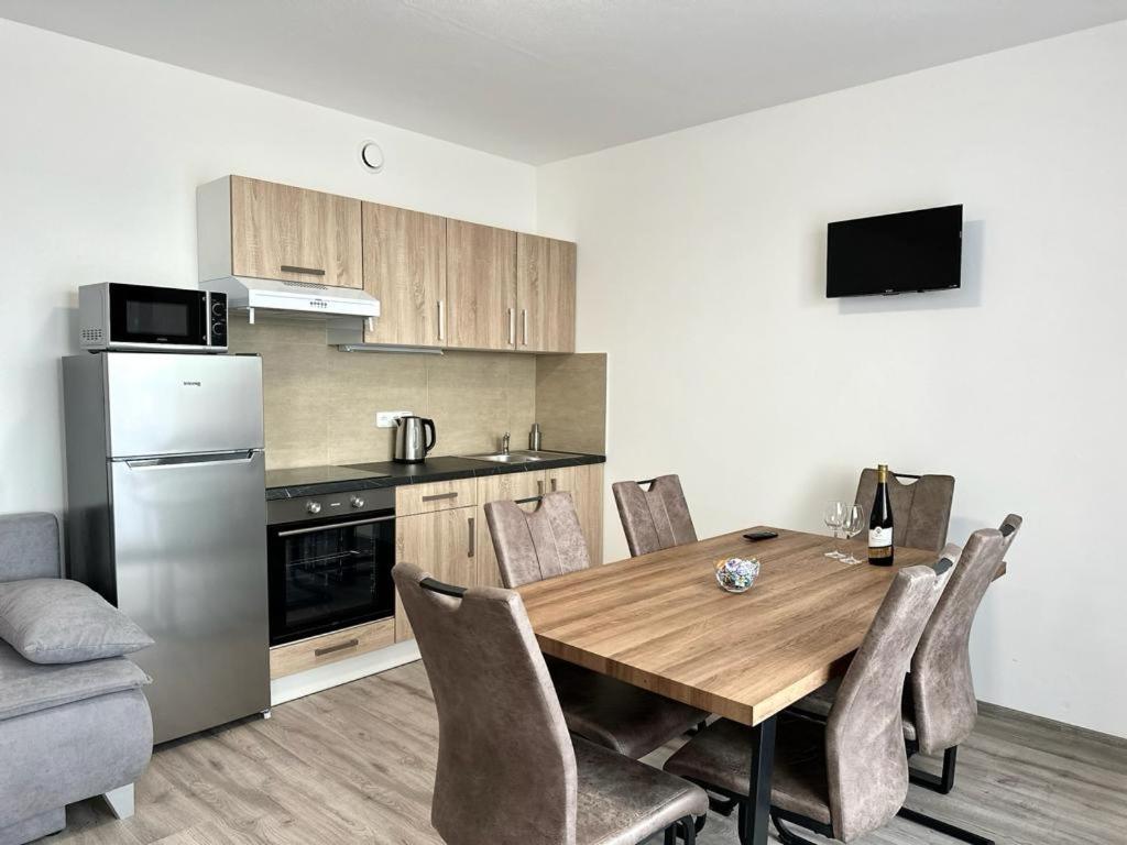 Sky Apartments 510 photo 2