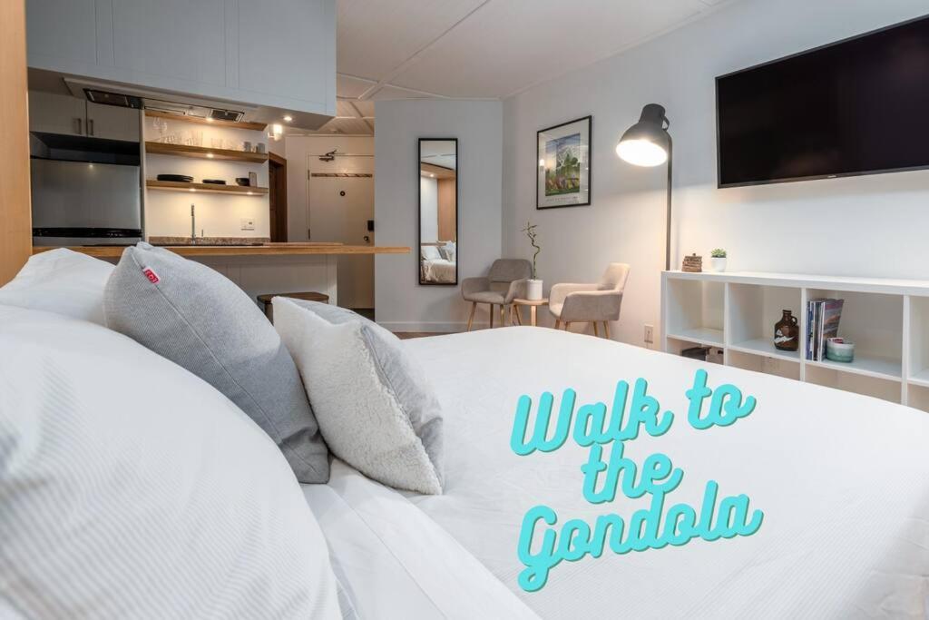 Casa Creekside - Walk to Gondola, Shops, lakes! photo 1