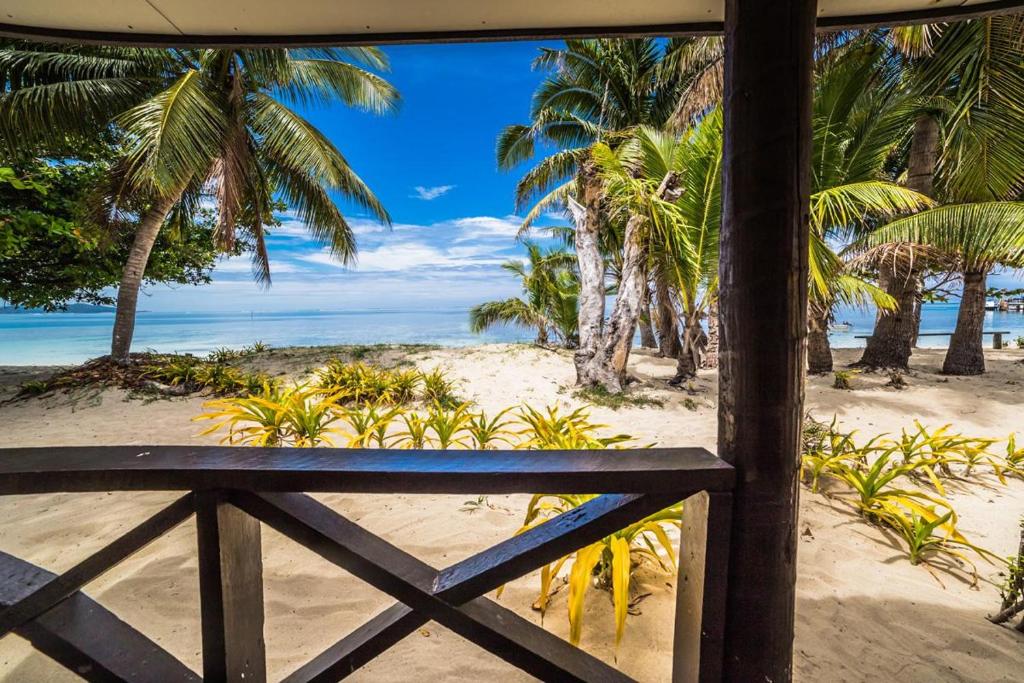Mana Backpackers and Dive Resort photo 4