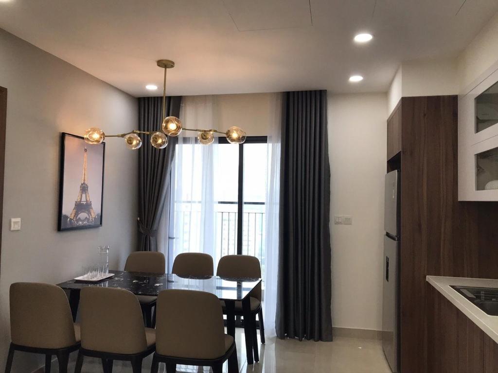 3 bedroom Golden Park Apartment near Cau Giay Park