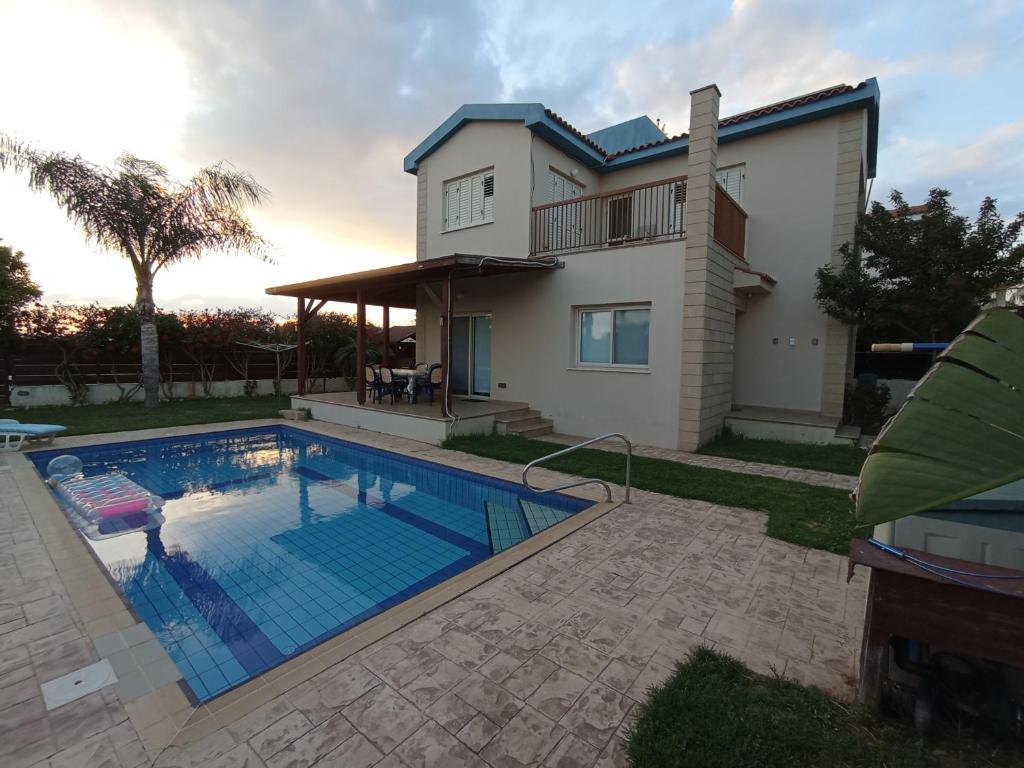 SIRENS BEACH GREEN VILLA / LICENCED photo 1
