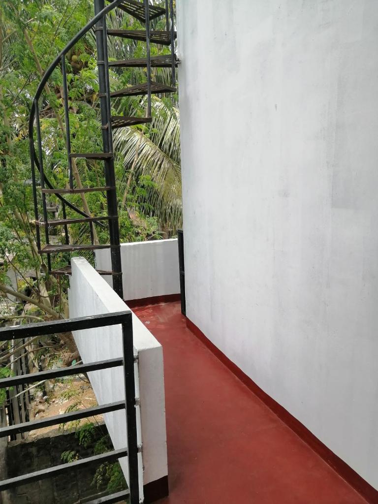 Vishna Guest photo 1