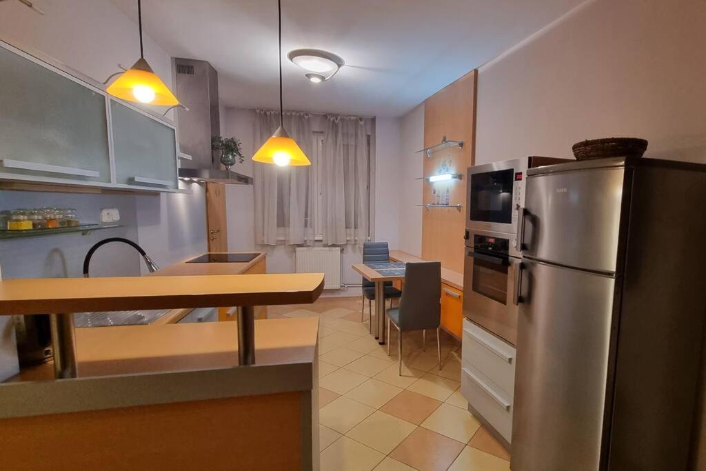 Family apartment photo 4