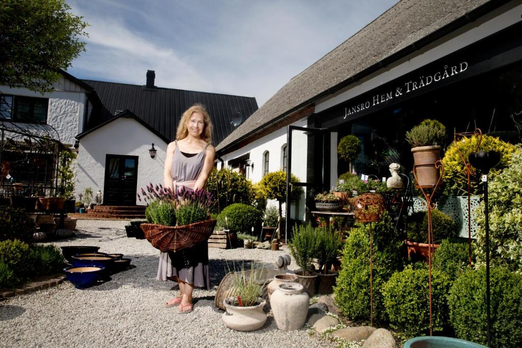 Arnhög Farm photo 1