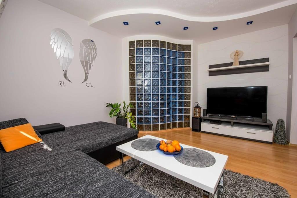 Family apartment photo 1
