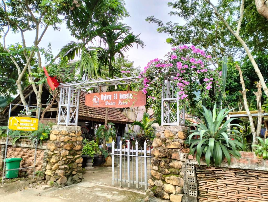 Highway 20 Homestay photo 3