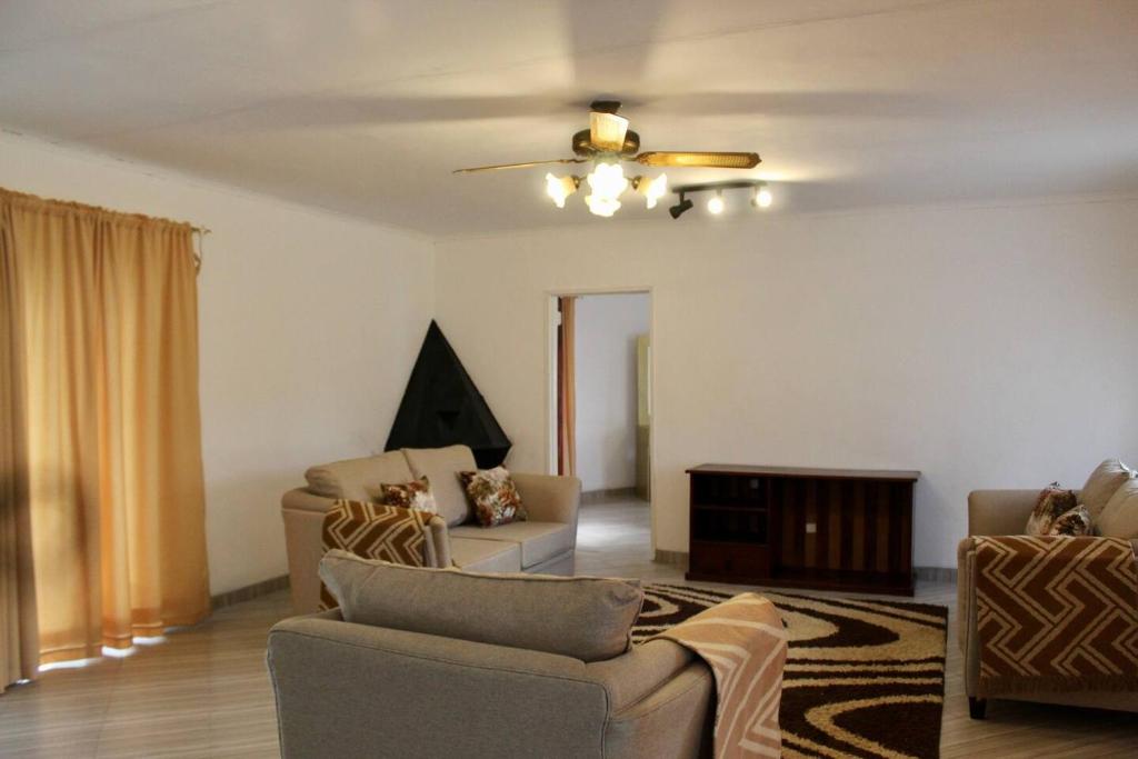 2 bedroomed house with a lovely garden - 2177 photo 3