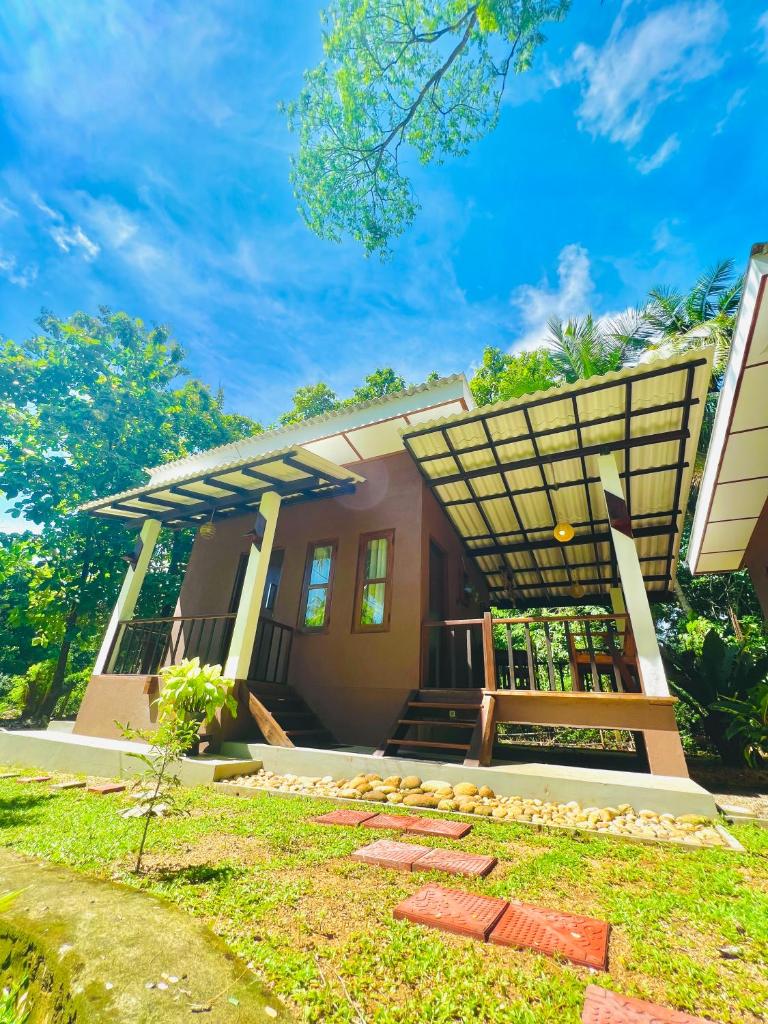 EdenHaven Cottage photo 3