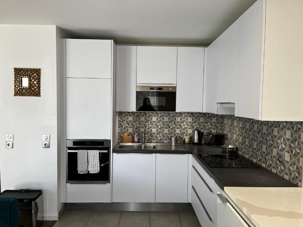 Apartment close to Paris and métro photo 3