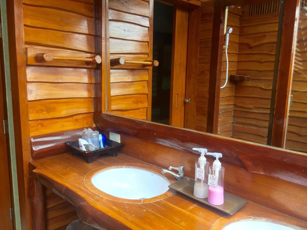 Двухместный (Номер Делюкс с кроватью размера «king-size»), Отель Phu Pha Nam Resort