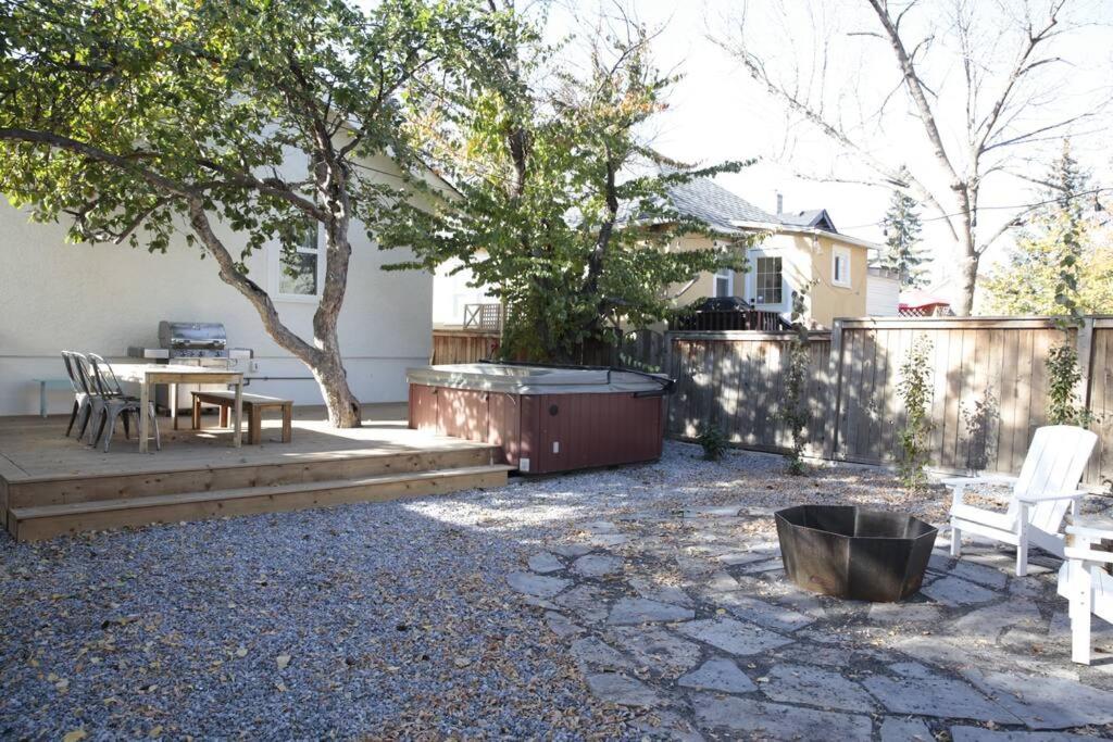 Centrally Located Scandinavian Living with Hot Tub photo 1
