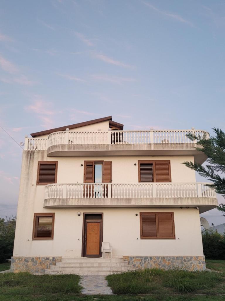 Villa Makaj photo 1