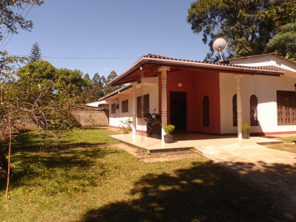 K Shanthi Holiday Bungalow