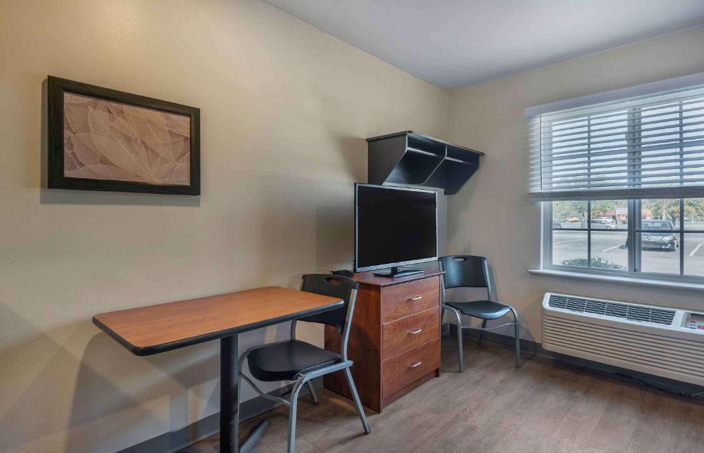 Extended Stay America Select Suites - Loveland - Tap to explore photos