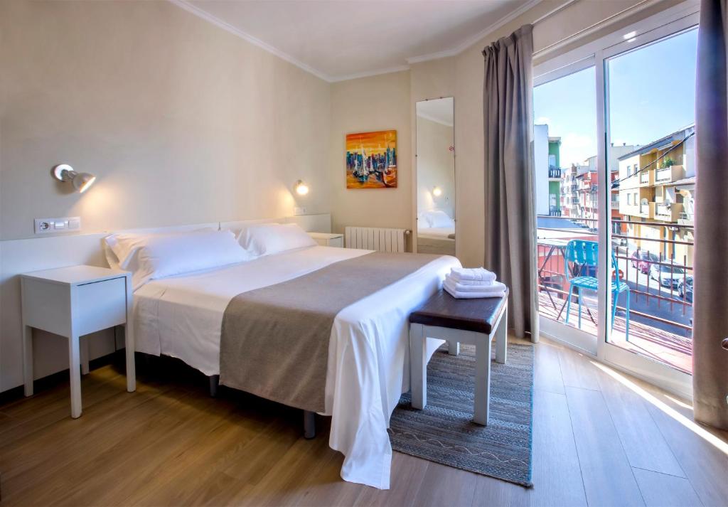 Hotel Ramis photo 1