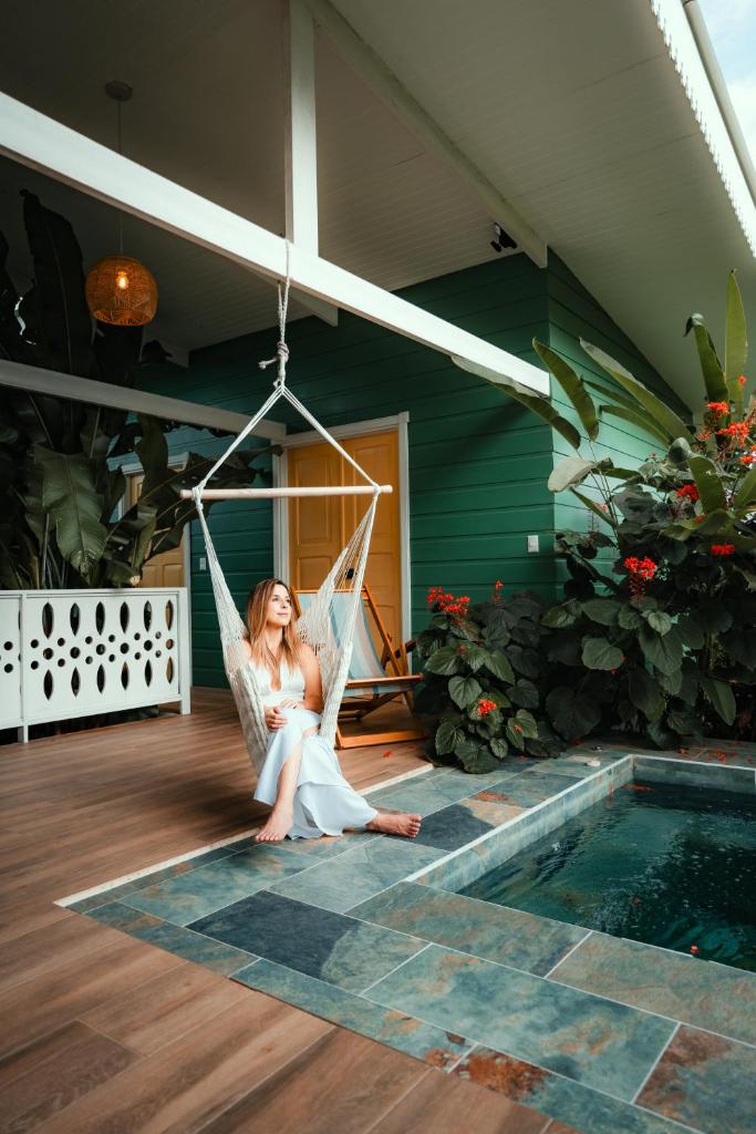 Namaitamí Casa Hermosa con AC y piscina a Solo 650 Metros del Parque Nacional Cahuita photo 4