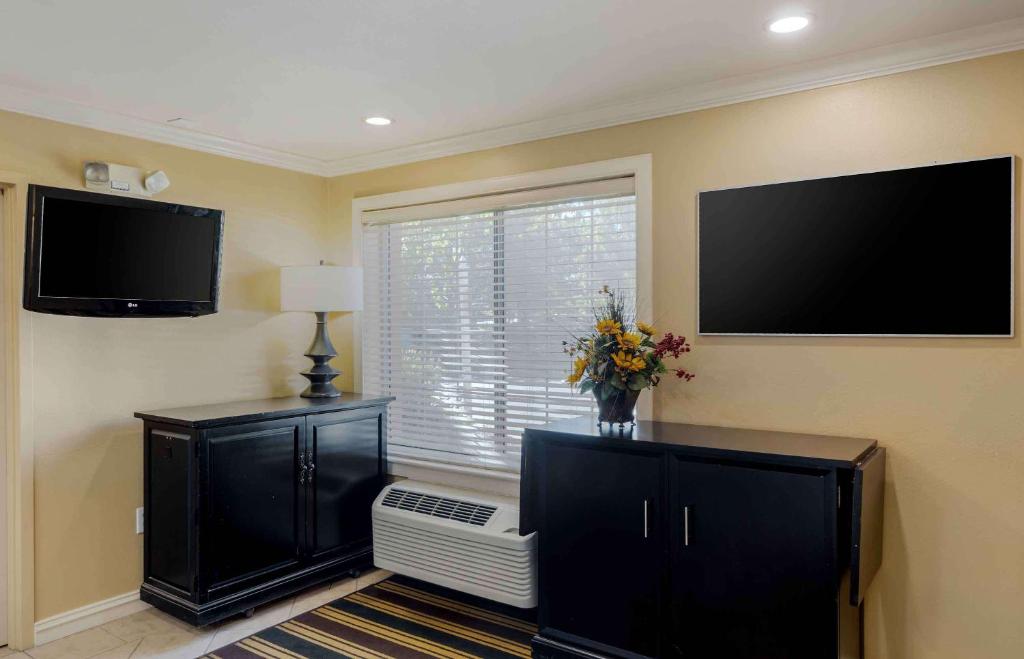 Extended Stay America Suites - Boston - Waltham - 52 4th Ave photo 4