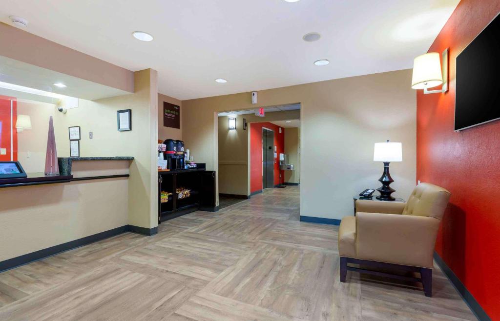 Extended Stay America Suites - Washington, DC - Fairfax photo 3