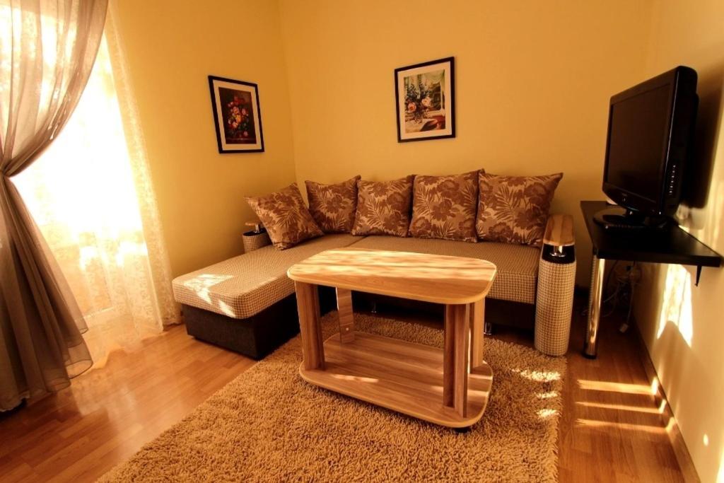 Nadezhda Apartments on Nauryzbay Batyr 68