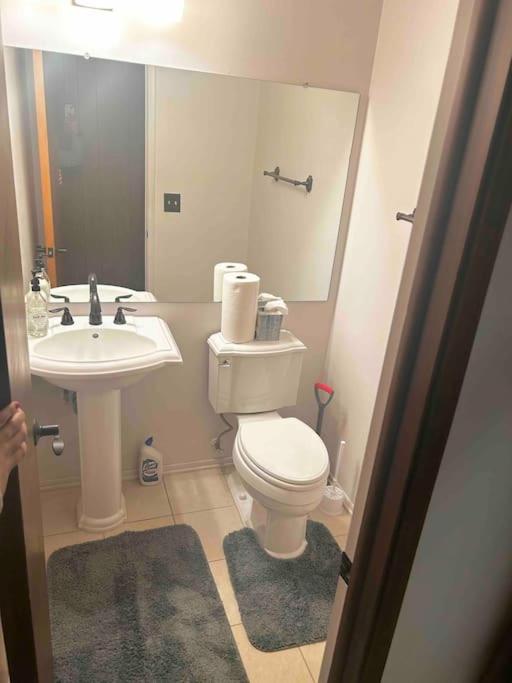 5BR House Close to Stadium/Downtown photo 3