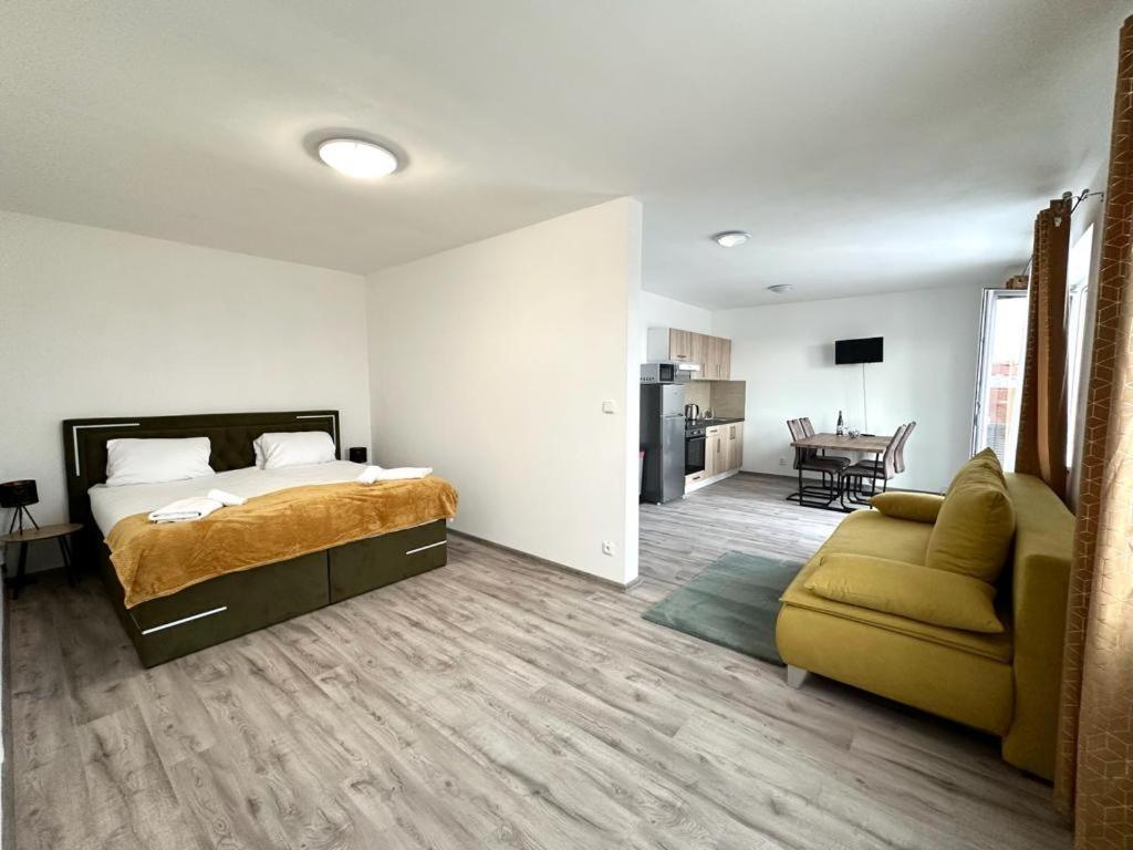 Sky Apartments 512 photo 3