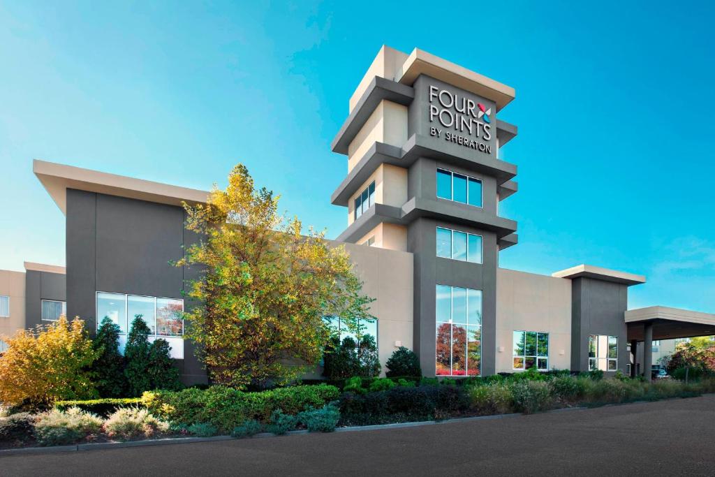 Four Points by Sheraton Melville Long Island image