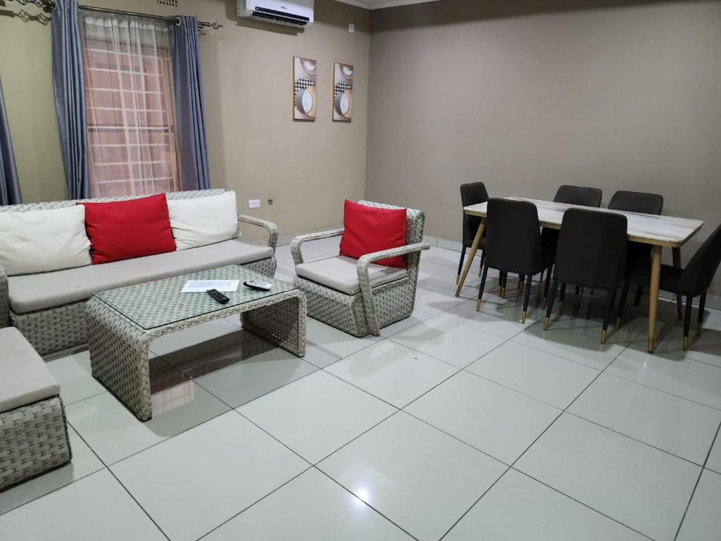 GOLDLAND APARTMENTS photo 2