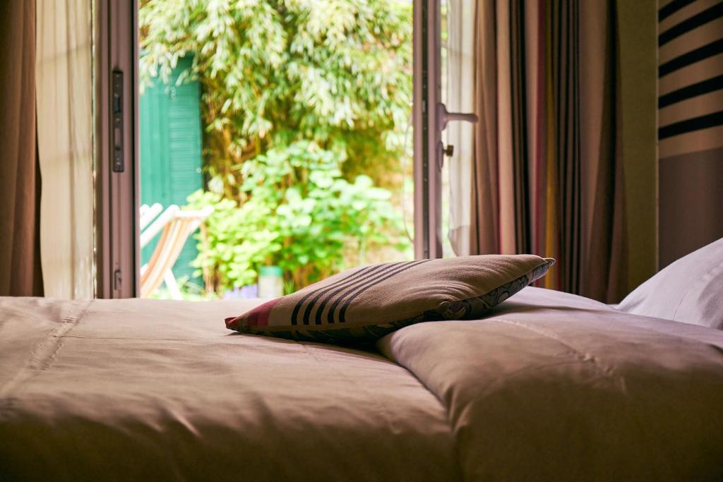 호텔-레스토랑 르 베르 갈랑 (Hotel-Restaurant Le Vert Galant) - Thumbnail image