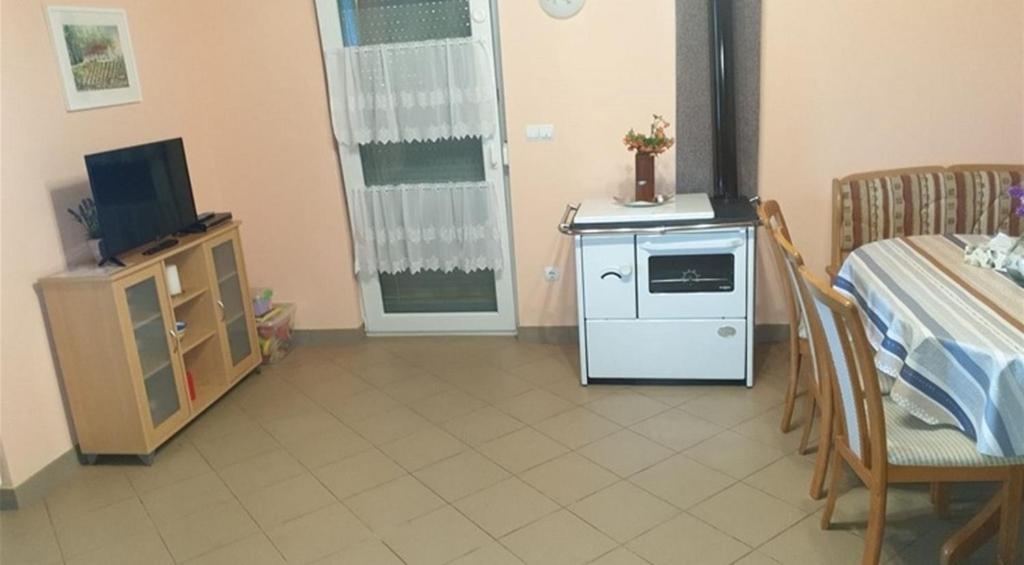 Family friendly house with a swimming pool Marija Bistrica, Zagorje - 21735 photo 2