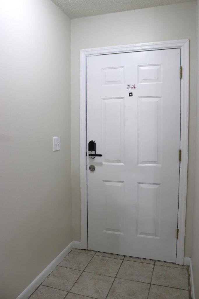Hidden Sapphire-Apartment with Kitchen and Laundry photo 4