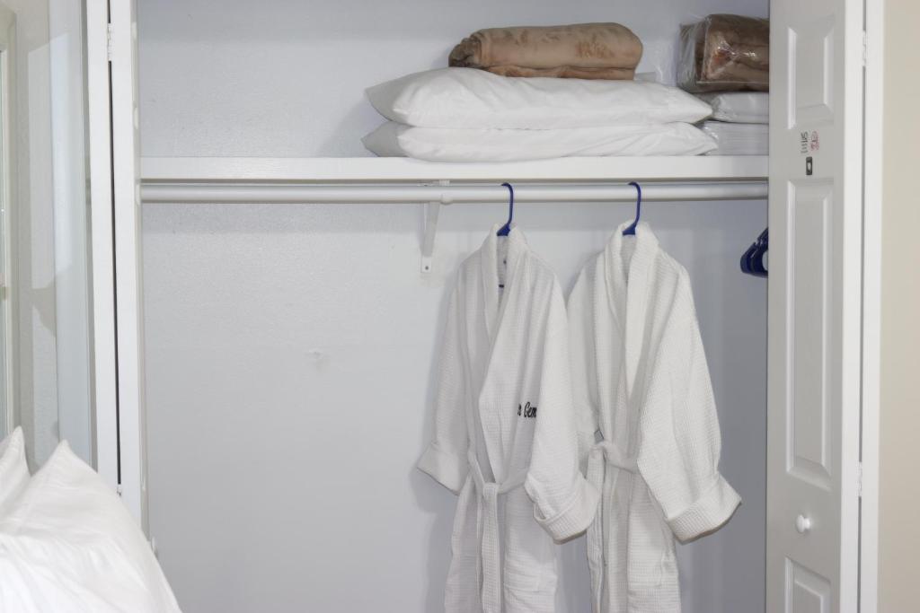 Hidden Sapphire-Apartment with Kitchen and Laundry photo 2