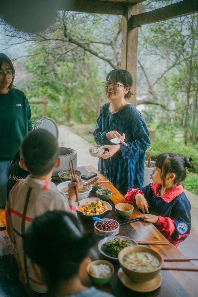 LAZY LADY BUG Sapa - Books & Brunch Homestay