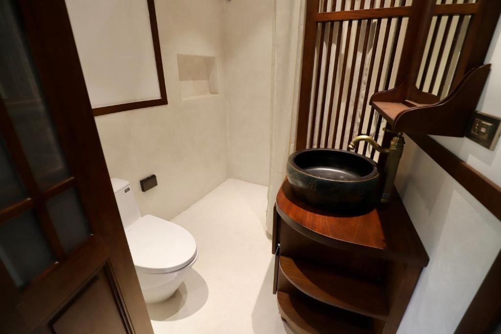 The Quarter Apartment