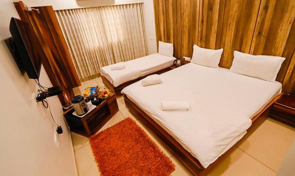 FabHotel Prime Midtown photo 2