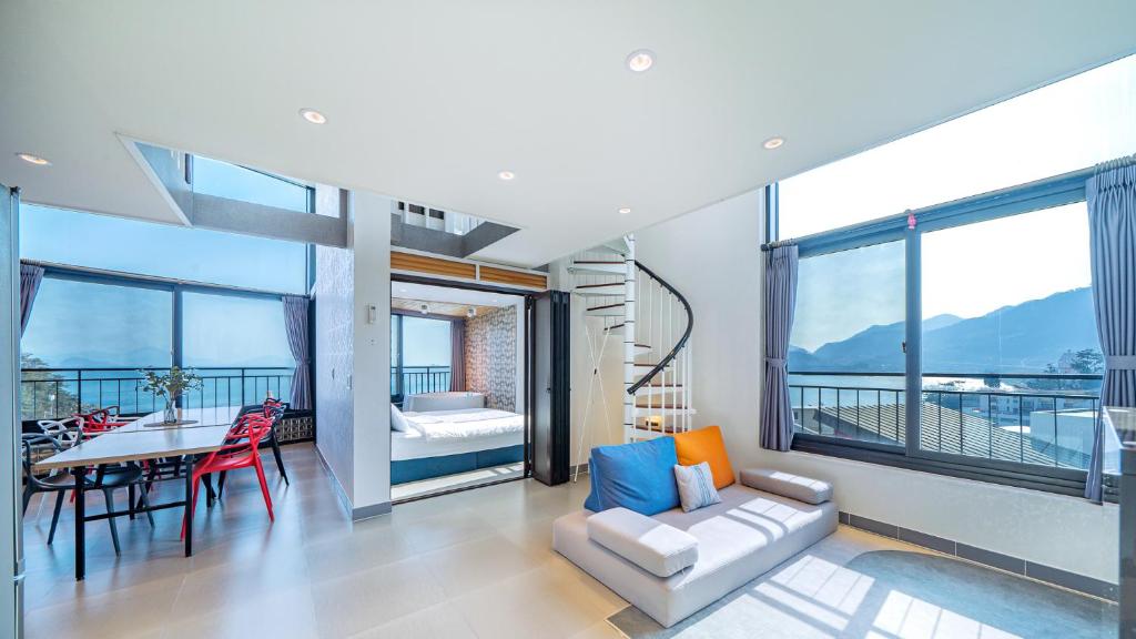 Geoje Highend Spa Pension photo 2