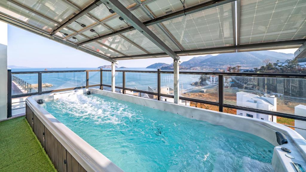 Geoje Highend Spa Pension