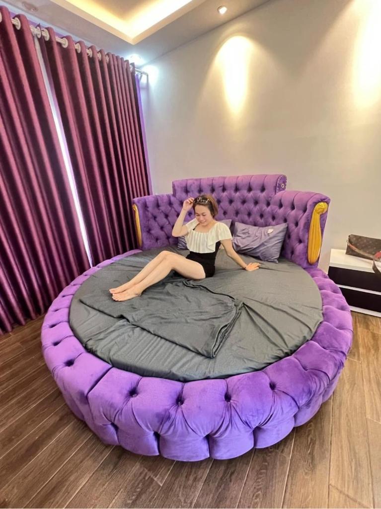 Nha Ben Ho Venue Travel