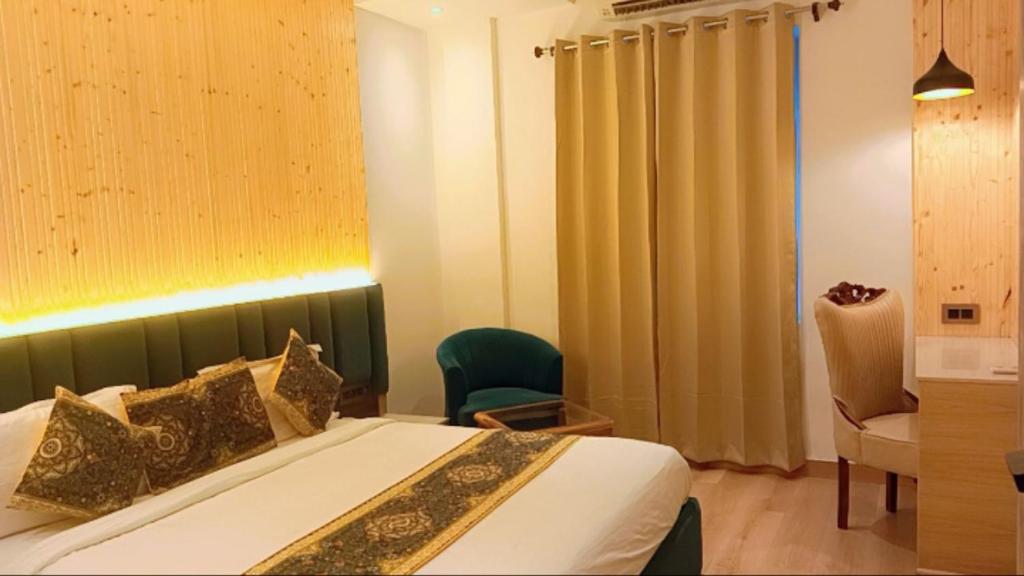 Hotel King's way photo 1