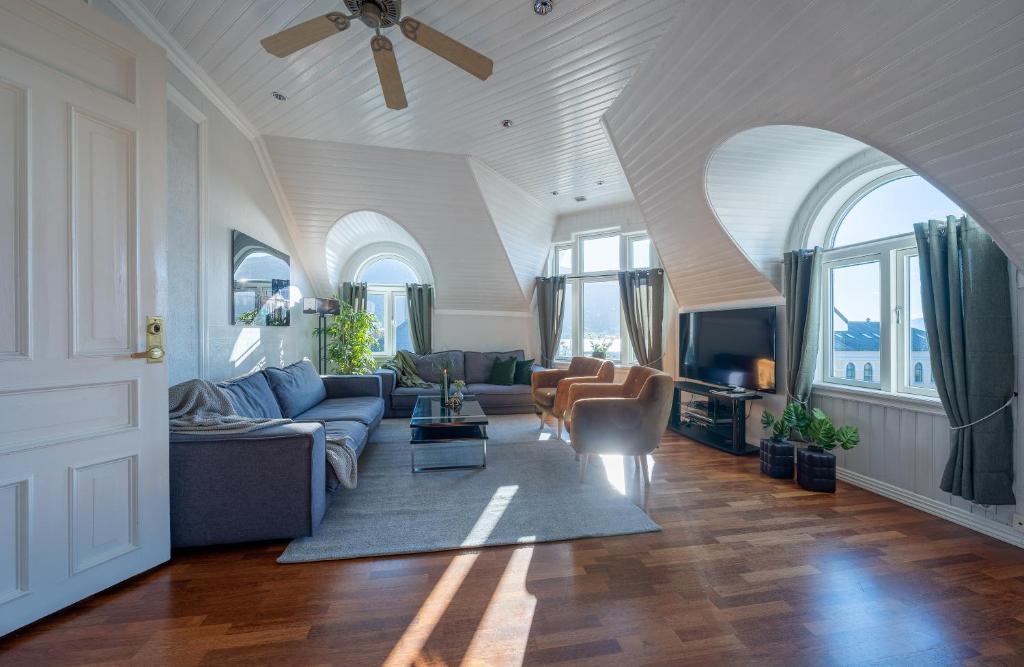 Enter Tromsø - Exclusive 4 Bedroom Villa photo 3