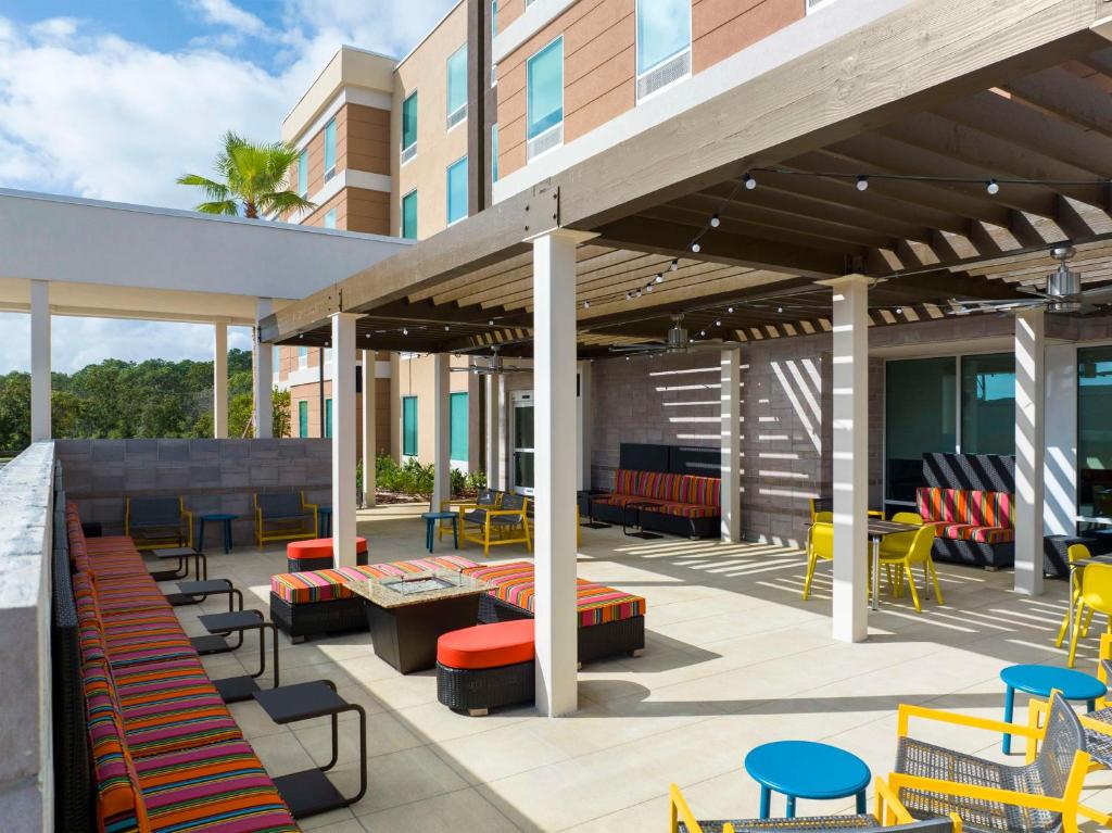 Home2 Suites by Hilton Orlando South Davenport photo 1