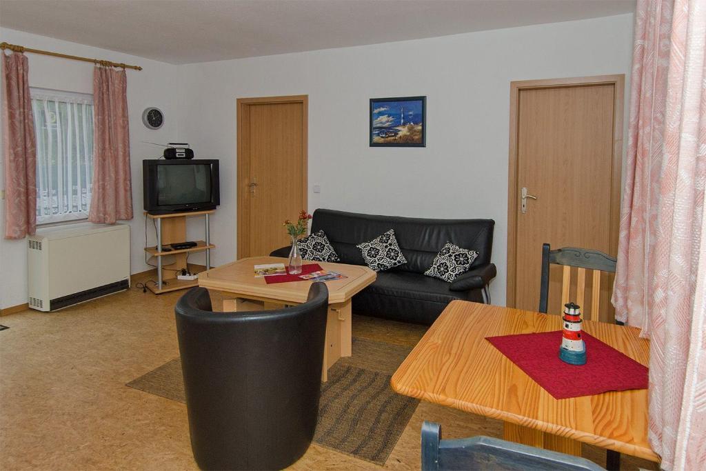 Ferienwohnung-fuer-2-Erwachsene-auf-Ruegen-FeWo1re