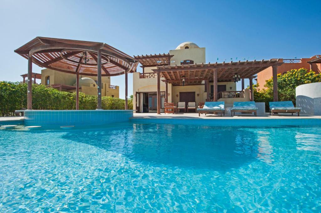 Rent El Gouna Lagoon Villa HEATED Private Pool BBQ photo 1