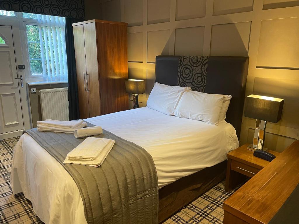 Glazert Country House Hotel - Tap to explore photos