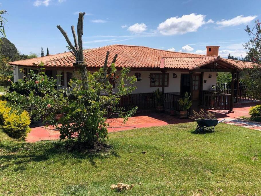 Villa Emita - MESA DE LOS SANTOS photo 4