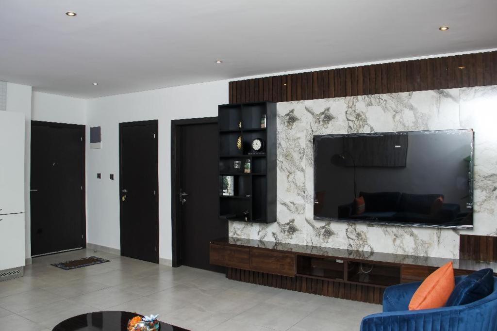 A307 Luxury 1 Bedroom photo 1