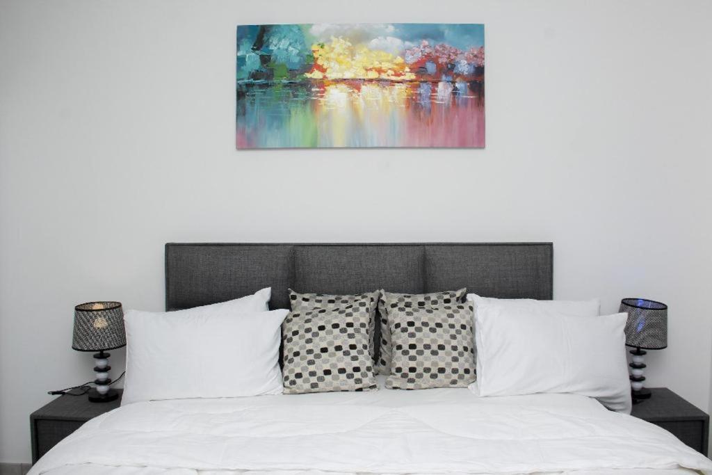 A307 Luxury 1 Bedroom photo 3
